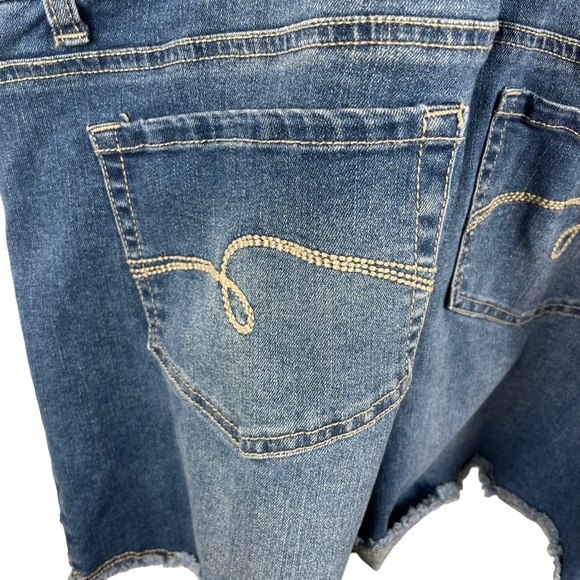 Justice Shortalls Stars and Strips in Girls Size 24 W - Picture 10 of 11